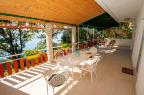 IDIS Holiday Home